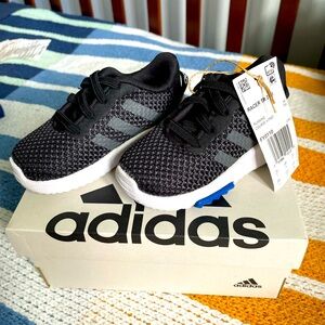 Toddler Adidas Sneakers size:5